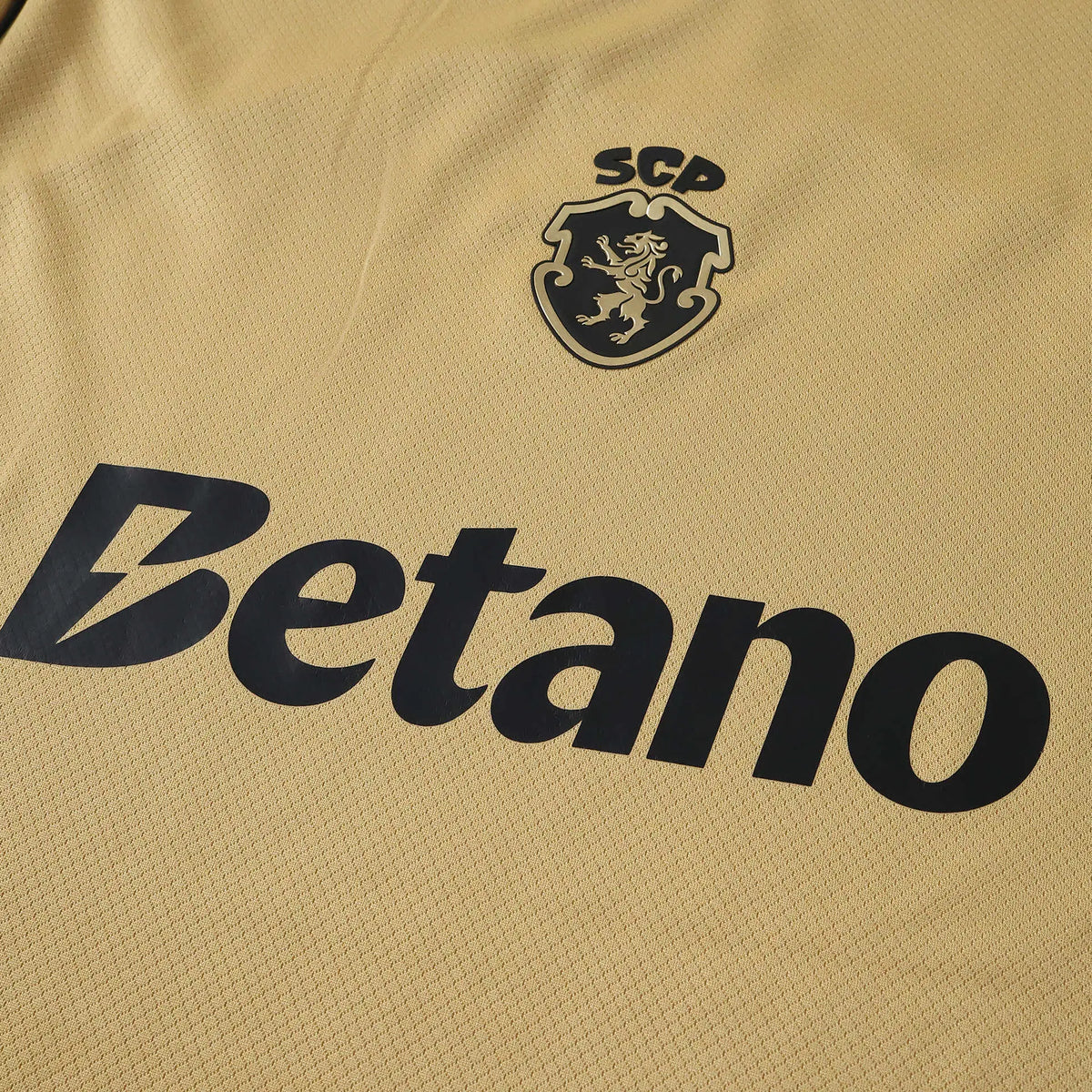 Maglia Sporting Away 26/27 Uomo Oro | Maglia da Calcio - CalcioVivo