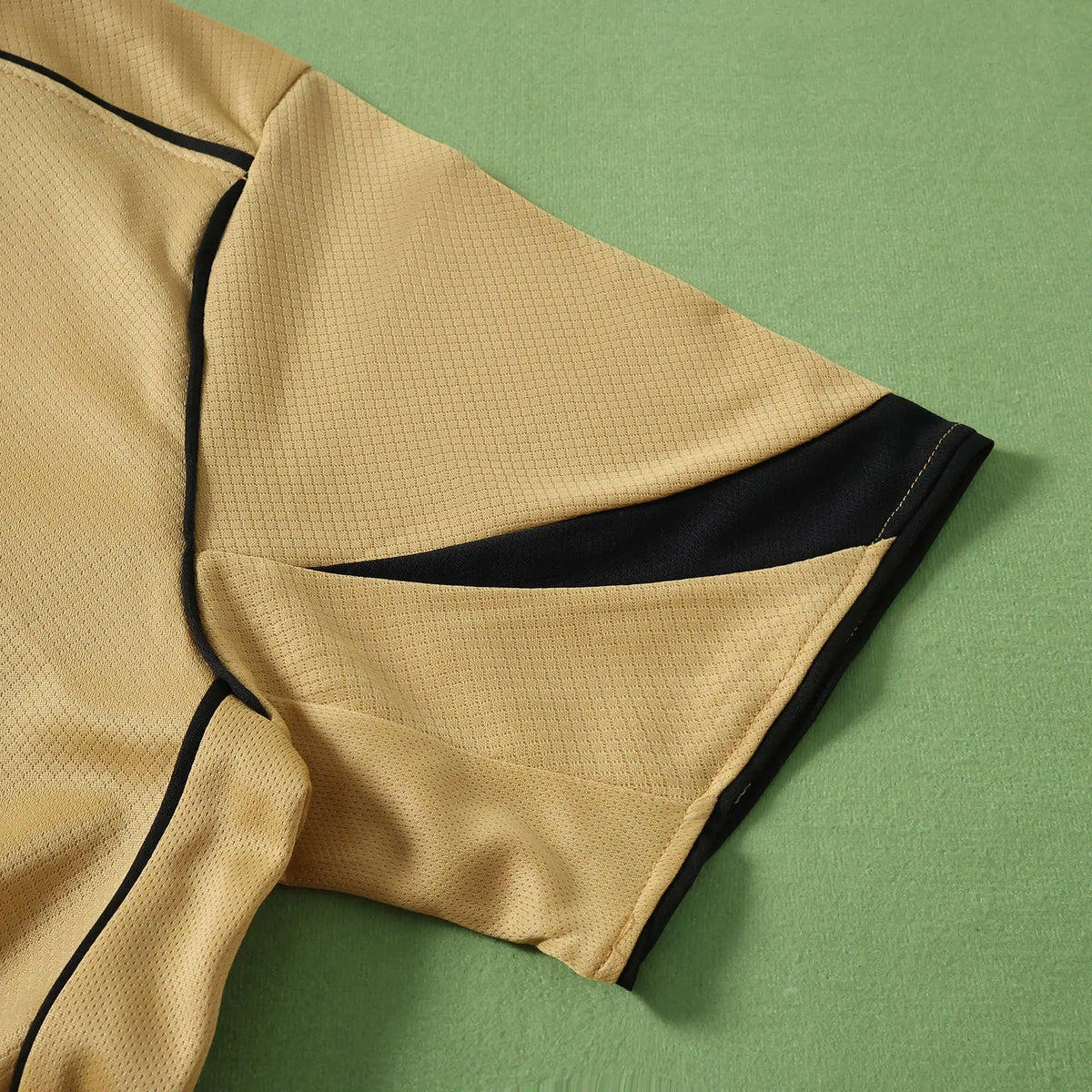 Maglia Sporting Away 26/27 Uomo Oro | Maglia da Calcio - CalcioVivo