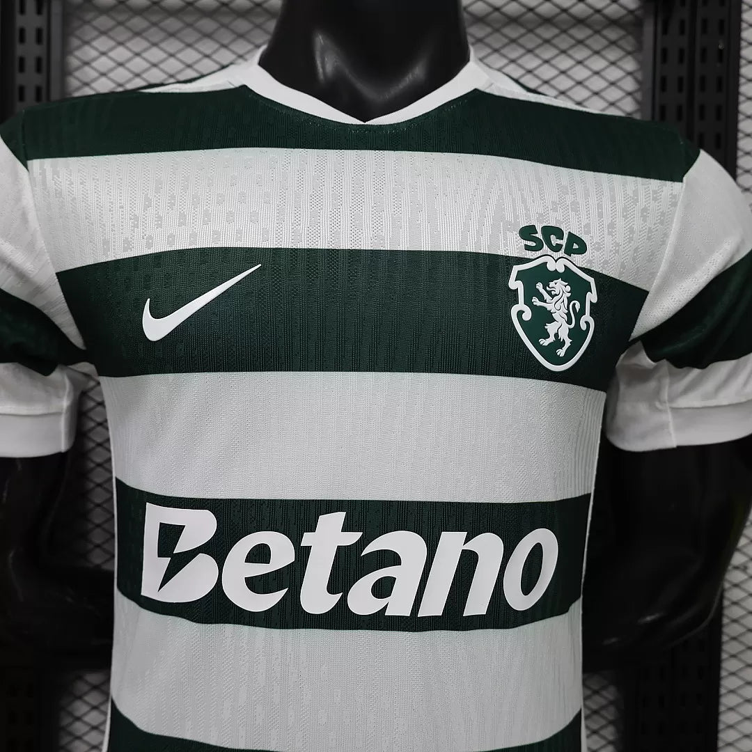 Maglia Sporting Home 26/27 Player Uomo Verde e Bianco | Maglia da Calcio - CalcioVivo