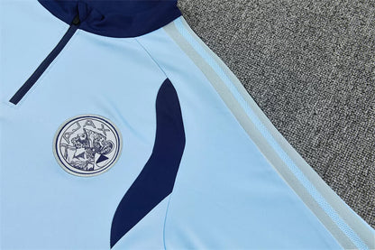 Tuta Ajax 26/27 Uomo Azzurro e Blu Navy | Tuta da Calcio - CalcioVivo