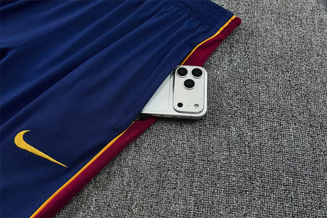 Tuta Barcelona 26/27 Uomo Bordeaux e Blu Navy | Tuta da Calcio - CalcioVivo