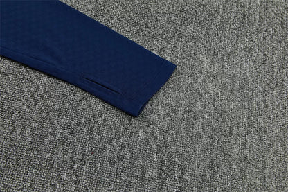 Tuta Bayern Munich 26/27 Uomo Bianco Crema e Blu Navy | Tuta da Calcio - CalcioVivo