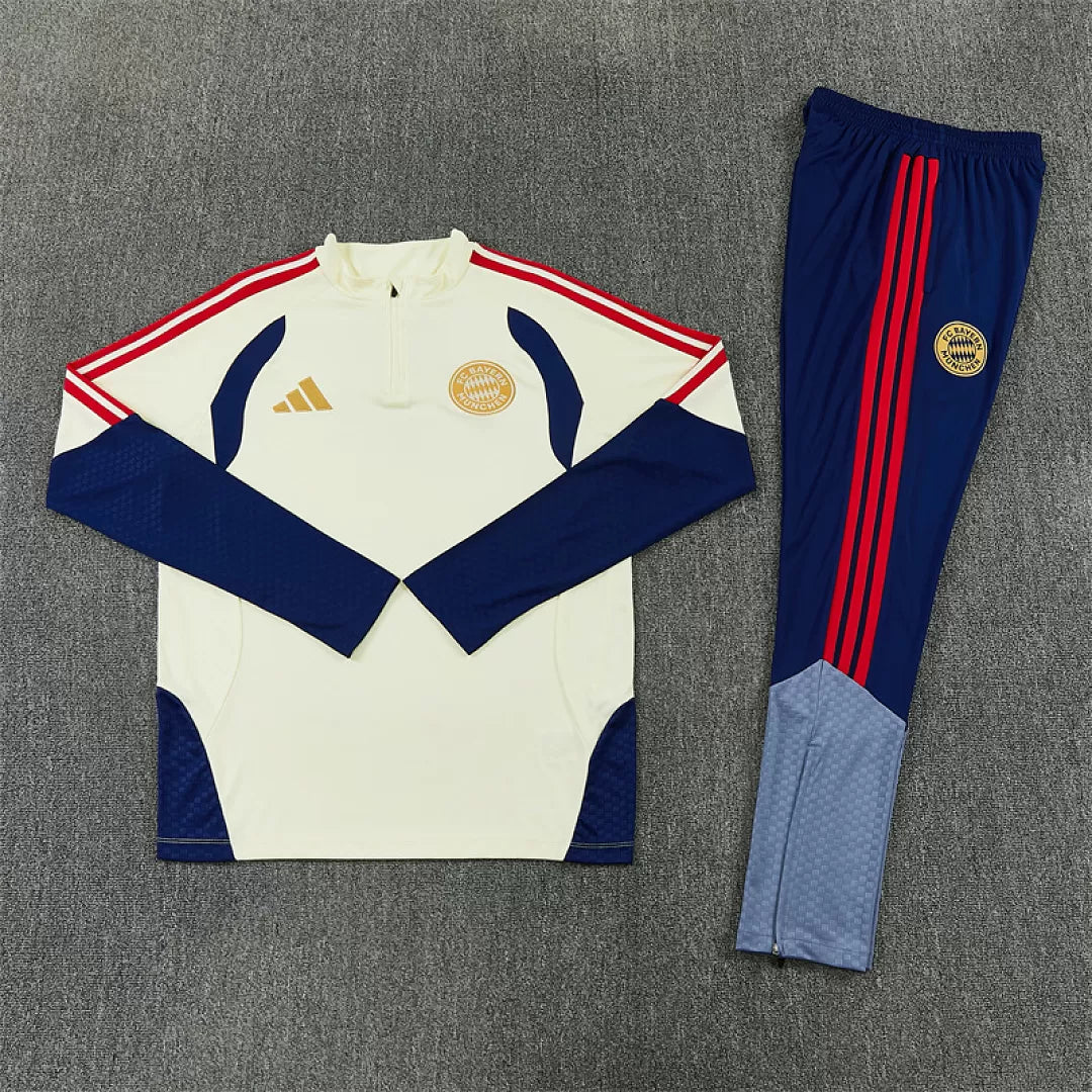 Tuta Bayern Munich 26/27 Uomo Bianco Crema e Blu Navy | Tuta da Calcio - CalcioVivo