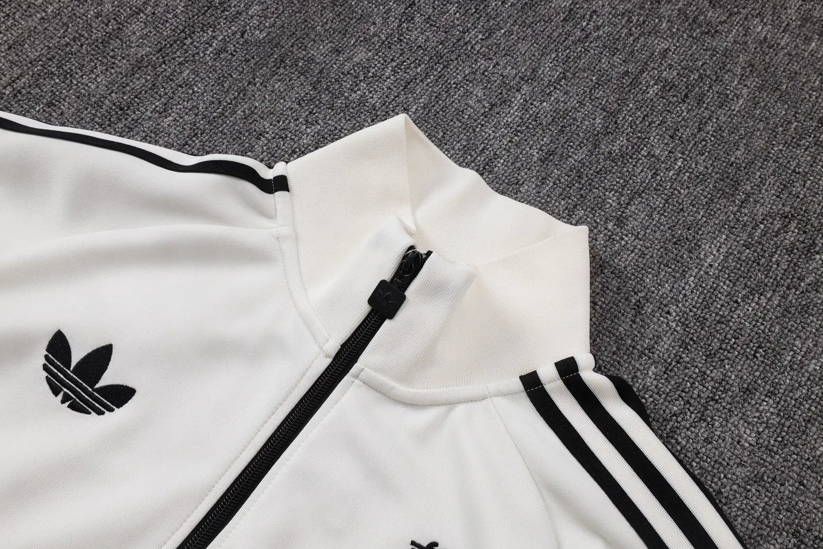 Tuta Full-zip Juventus 26/27 Uomo Bianco/Nero/Rosa | Tuta da Calcio - CalcioVivo