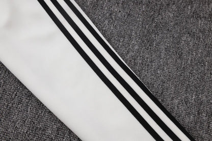 Tuta Full-zip Juventus 26/27 Uomo Bianco/Nero/Rosa | Tuta da Calcio - CalcioVivo
