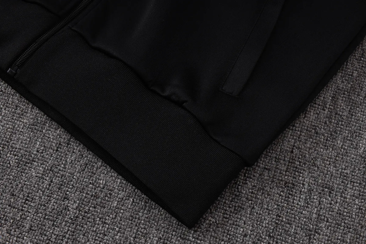 Tuta Full-zip Juventus 26/27 Uomo Bianco/Nero/Rosa | Tuta da Calcio - CalcioVivo