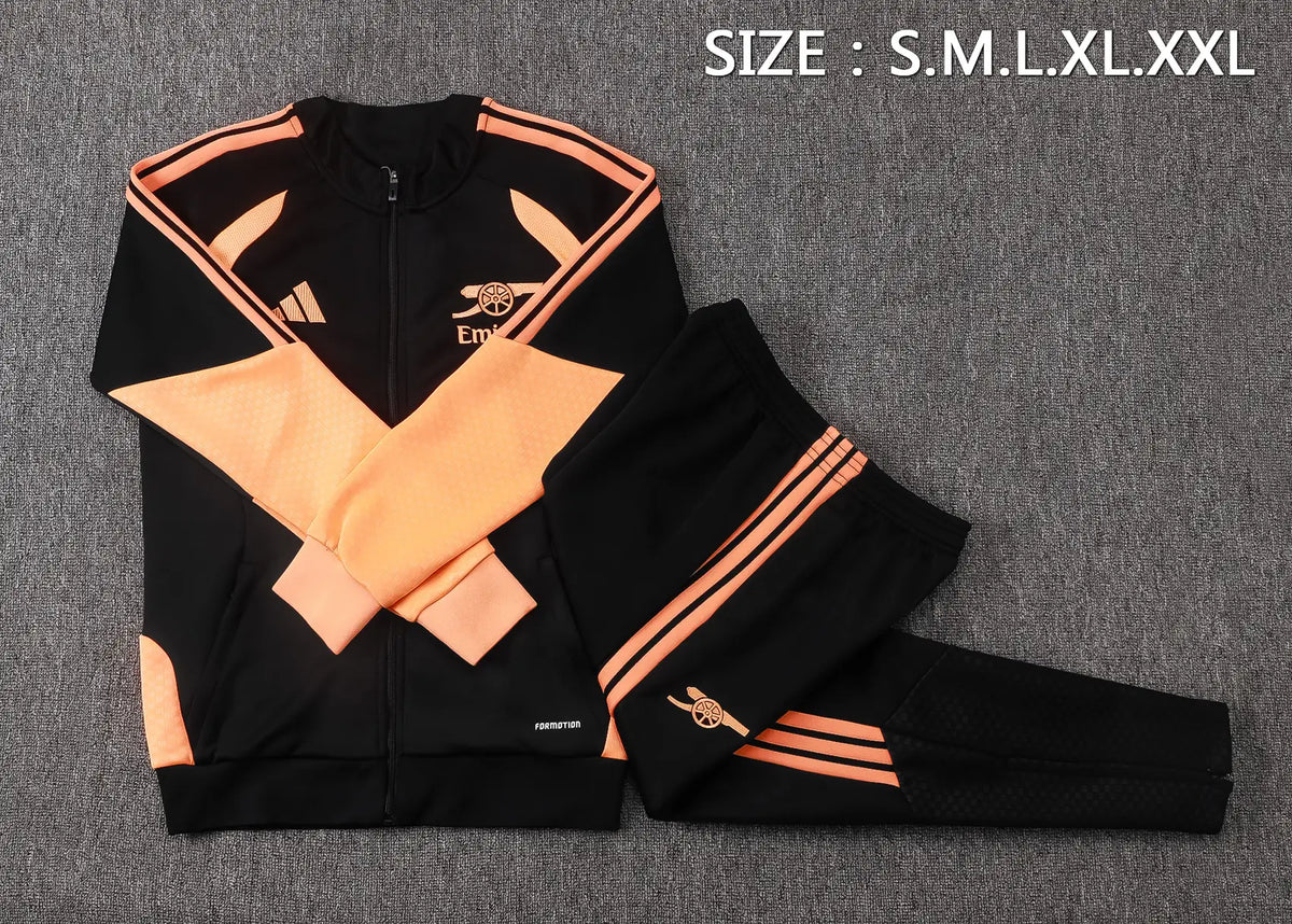 Tuta Full-zip Arsenal 26/27 Uomo Nero e Arancione | Tuta da Calcio - CalcioVivo