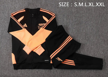 Tuta Full-zip Arsenal 26/27 Uomo Nero e Arancione | Tuta da Calcio - CalcioVivo