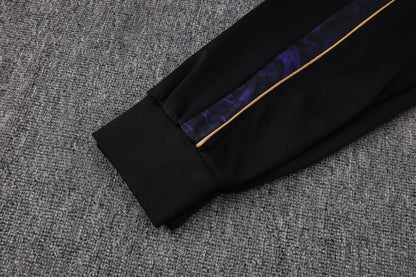 Tuta Full-zip Barcelona 26/27 Uomo Nero/Viola | Tuta da Calcio - CalcioVivo
