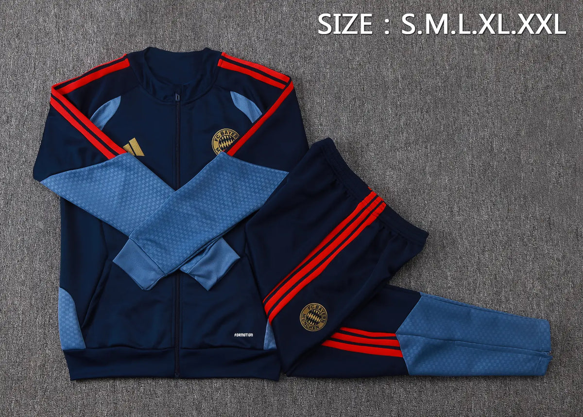 Tuta Full-zip Bayern Munich 26/27 Uomo Blu Navy | Tuta da Calcio - CalcioVivo