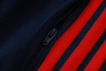 Tuta Full-zip Bayern Munich 26/27 Uomo Blu Navy | Tuta da Calcio - CalcioVivo