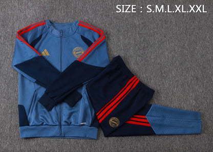 Tuta Full-zip Bayern Munich 26/27 Uomo Blu Navy | Tuta da Calcio - CalcioVivo