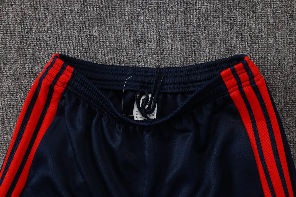 Tuta Full-zip Bayern Munich 26/27 Uomo Blu Navy | Tuta da Calcio - CalcioVivo