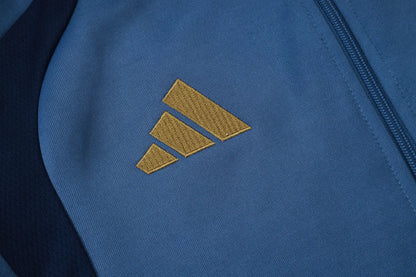 Tuta Full-zip Bayern Munich 26/27 Uomo Blu Navy | Tuta da Calcio - CalcioVivo