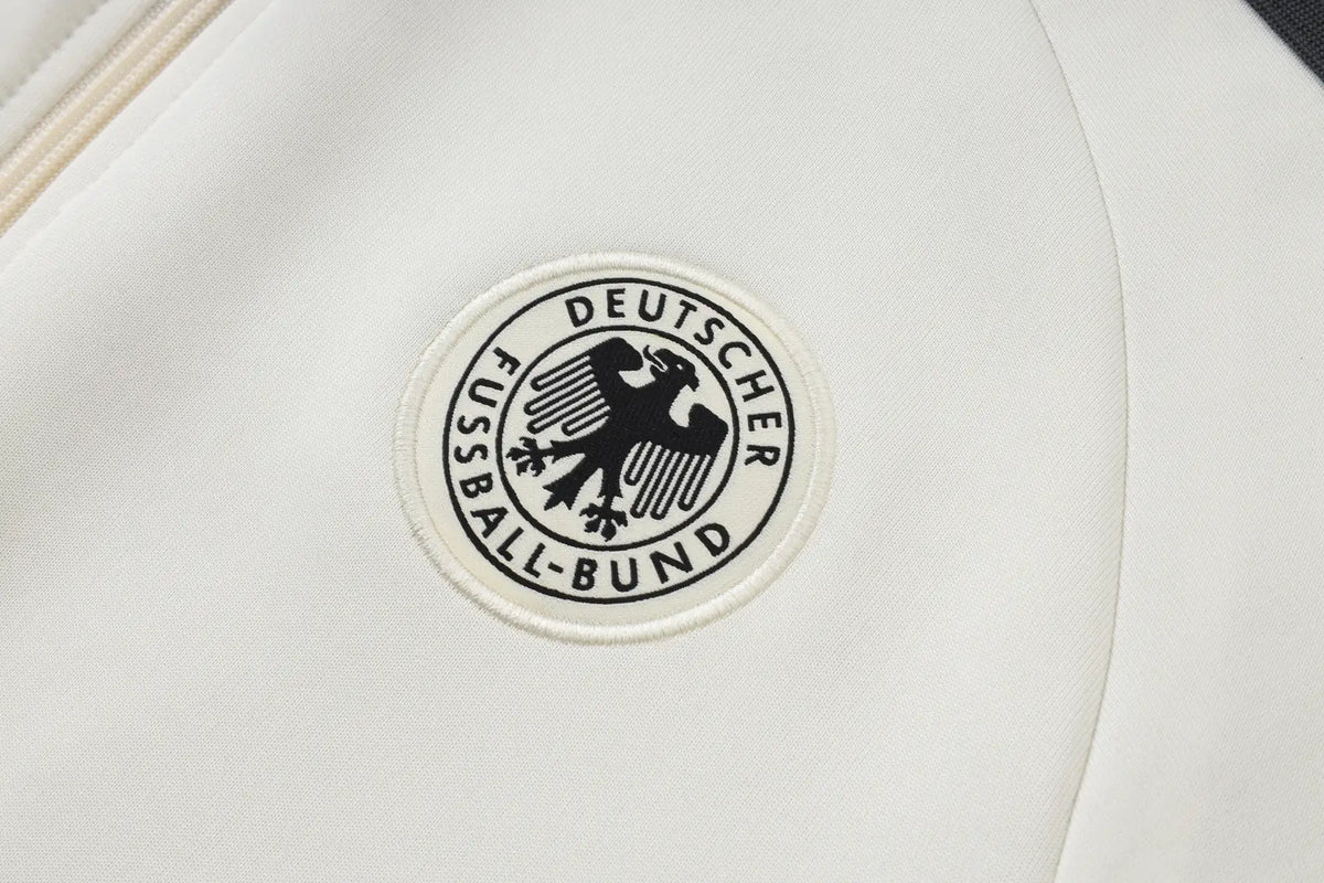 Tuta Full-zip Germania 26/27 Uomo Bianco e Nero | Tuta da Calcio - CalcioVivo