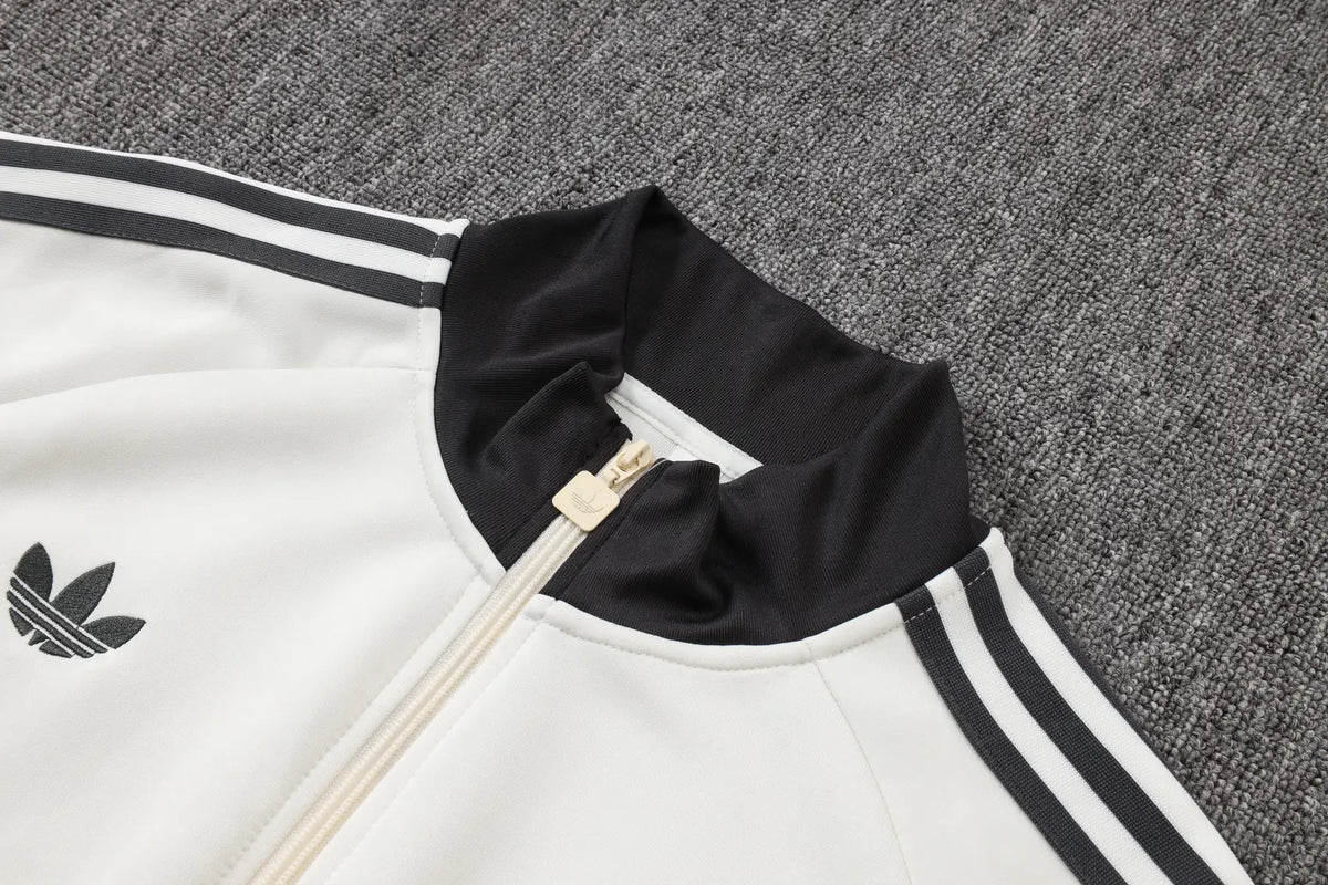 Tuta Full-zip Germania 26/27 Uomo Bianco e Nero | Tuta da Calcio - CalcioVivo