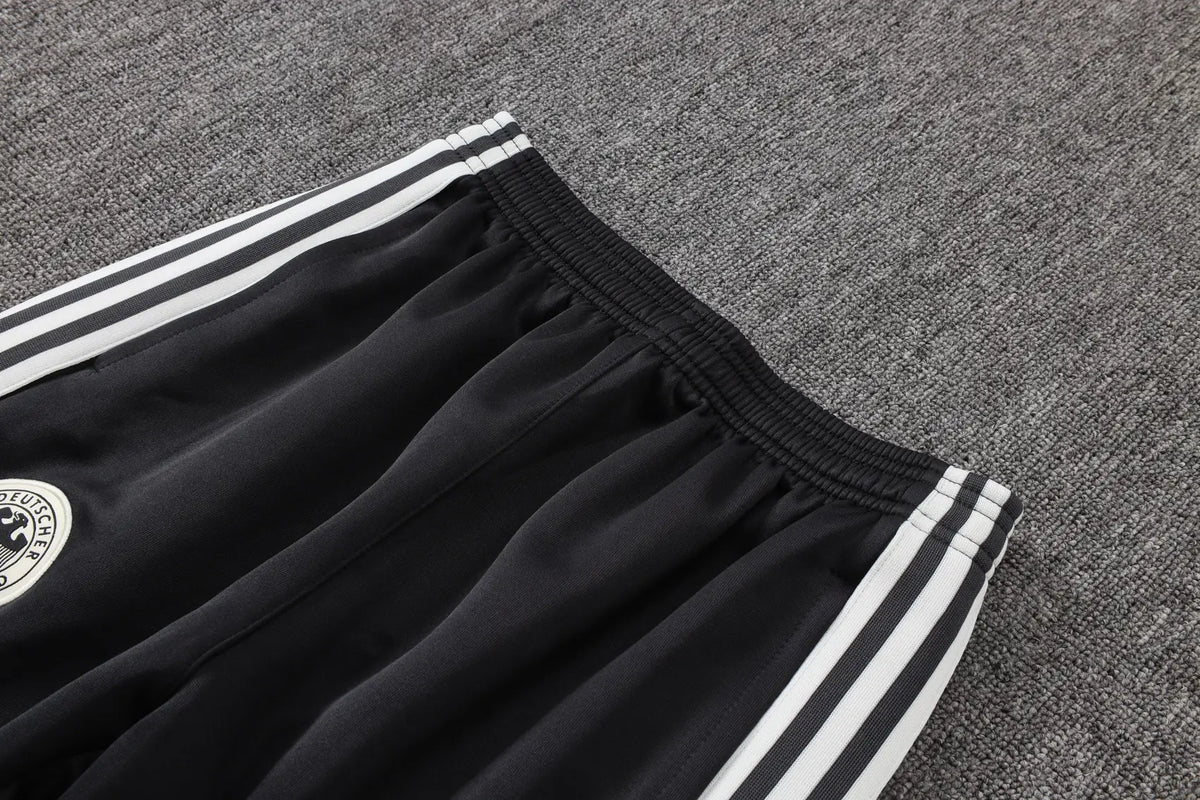 Tuta Full-zip Germania 26/27 Uomo Bianco e Nero | Tuta da Calcio - CalcioVivo