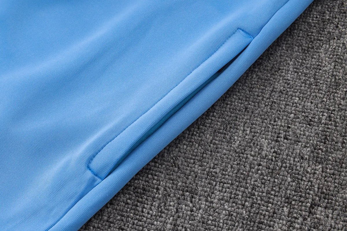 Tuta Full-zip Inghilterra 26/27 Uomo Azzurro | Tuta da Calcio - CalcioVivo