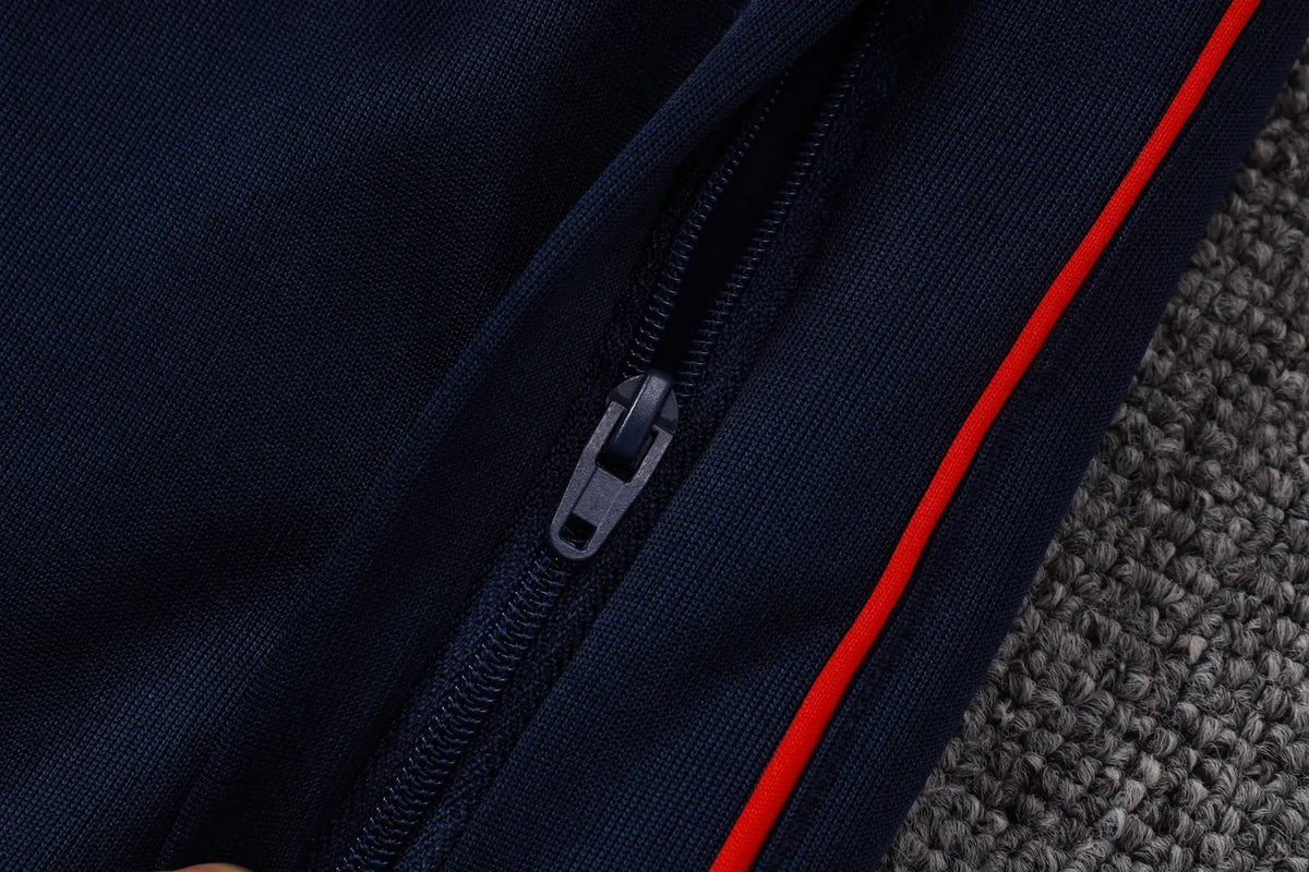 Tuta Full-zip Inghilterra 26/27 Uomo Blu Navy | Tuta da Calcio - CalcioVivo