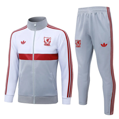 Tuta Full-zip Liverpool 26/27 Uomo Bianco e Grigio | Tuta da Calcio - CalcioVivo