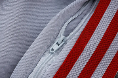 Tuta Full-zip Liverpool 26/27 Uomo Bianco e Grigio | Tuta da Calcio - CalcioVivo