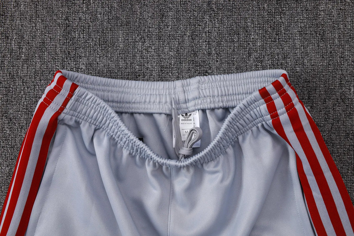 Tuta Full-zip Liverpool 26/27 Uomo Bianco e Grigio | Tuta da Calcio - CalcioVivo