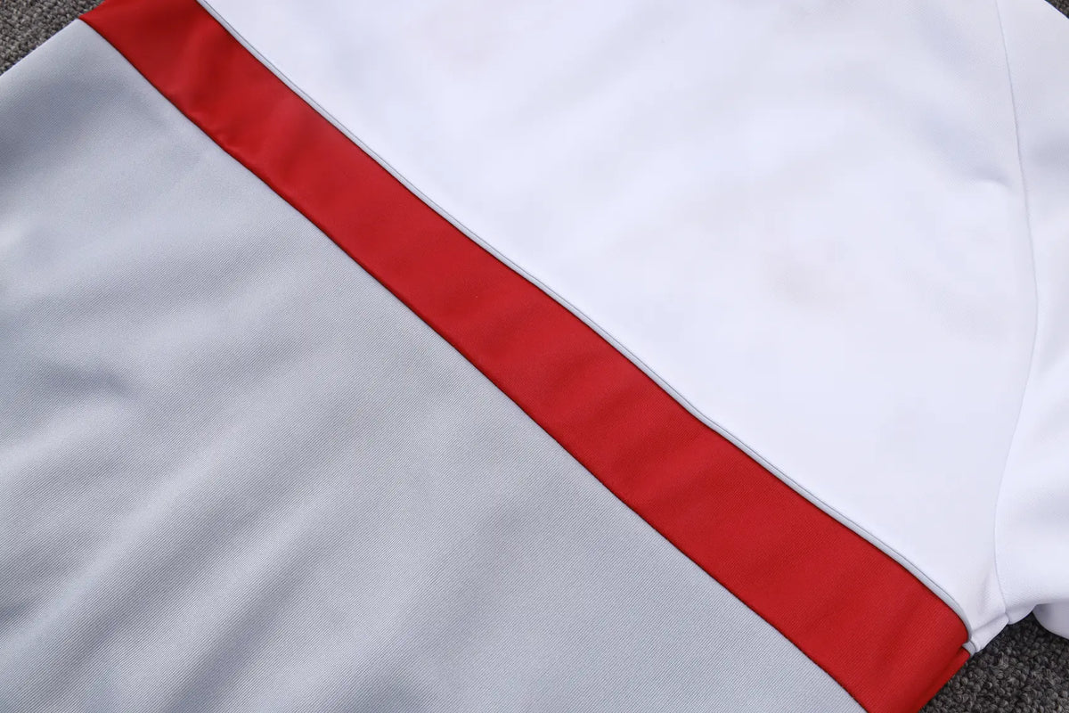 Tuta Full-zip Liverpool 26/27 Uomo Bianco e Grigio | Tuta da Calcio - CalcioVivo
