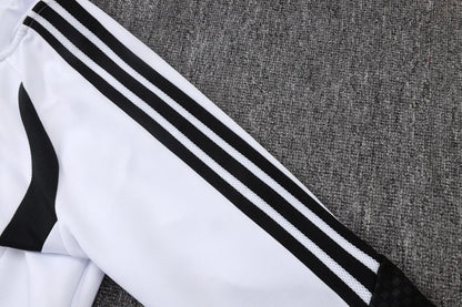 Tuta Full-zip Liverpool 26/27 Uomo Bianco e Nero | Tuta da Calcio - CalcioVivo