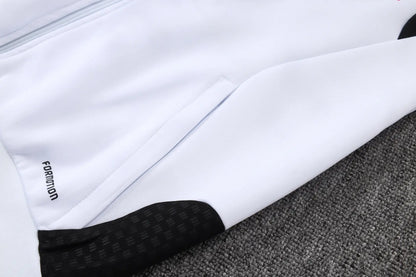 Tuta Full-zip Liverpool 26/27 Uomo Bianco e Nero | Tuta da Calcio - CalcioVivo