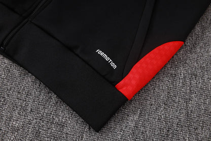 Tuta Full-zip Manchester United 26/27 Uomo Nero/Rosso | Tuta da Calcio - CalcioVivo