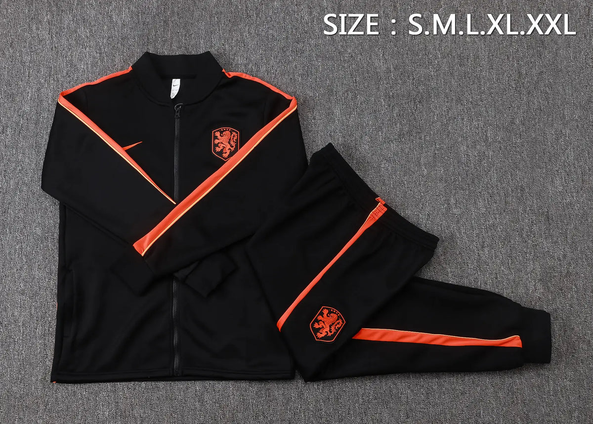 Tuta Full-zip Olanda 26/27 Uomo Nero | Tuta da Calcio - CalcioVivo