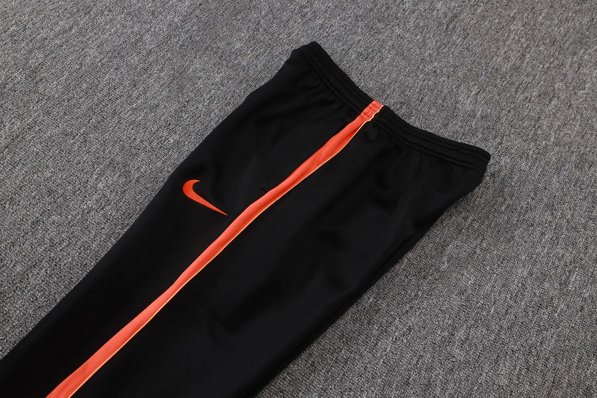 Tuta Full-zip Olanda 26/27 Uomo Nero | Tuta da Calcio - CalcioVivo