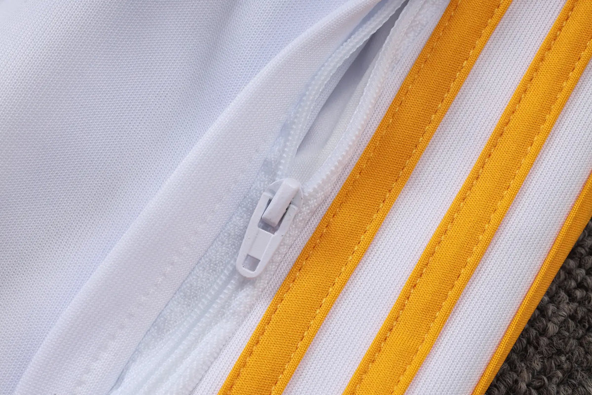 Tuta Full-zip Real Madrid 26/27 Uomo Bianco | Tuta da Calcio - CalcioVivo