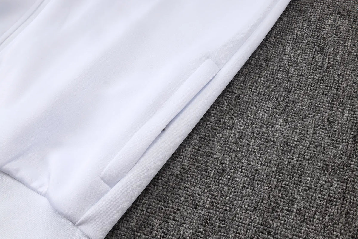 Tuta Full-zip Real Madrid 26/27 Uomo Bianco e Nero | Tuta da Calcio - CalcioVivo