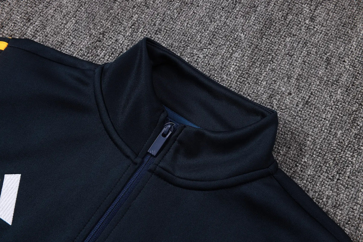 Tuta Full-zip Real Madrid 26/27 Uomo Blu Navy | Tuta da Calcio - CalcioVivo