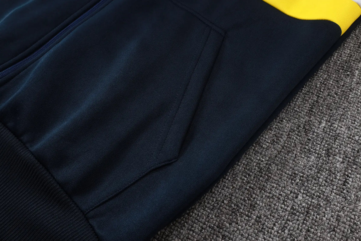 Tuta Full-zip Real Madrid 26/27 Uomo Blu Navy | Tuta da Calcio - CalcioVivo