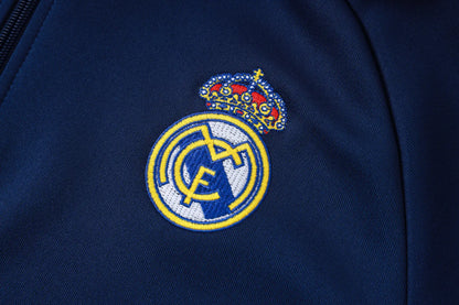 Tuta Full-zip Real Madrid 26/27 Uomo Blu Navy | Tuta da Calcio - CalcioVivo