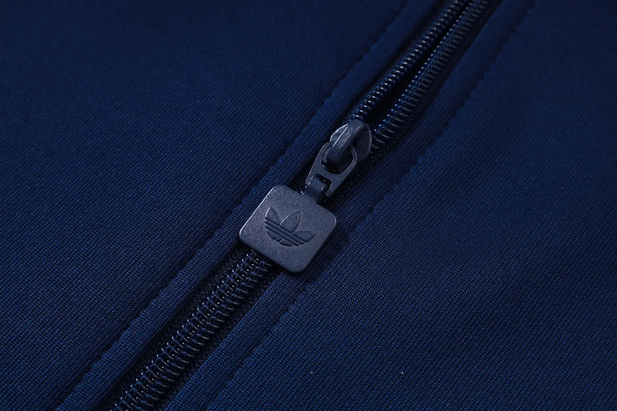 Tuta Full-zip Real Madrid 26/27 Uomo Blu Navy | Tuta da Calcio - CalcioVivo