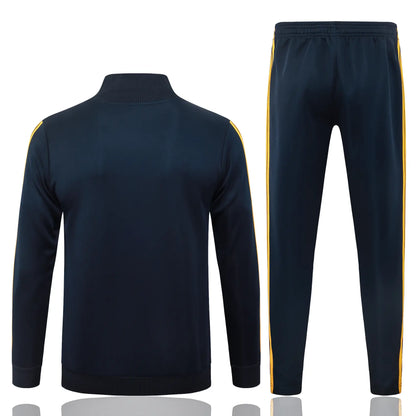Tuta Full-zip Real Madrid 26/27 Uomo Blu Navy | Tuta da Calcio - CalcioVivo