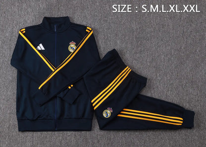 Tuta Full-zip Real Madrid 26/27 Uomo Blu Navy | Tuta da Calcio - CalcioVivo