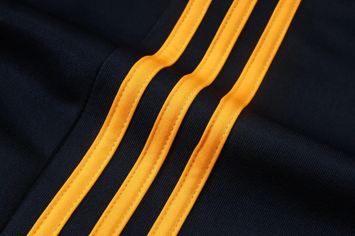 Tuta Full-zip Real Madrid 26/27 Uomo Blu Navy | Tuta da Calcio - CalcioVivo