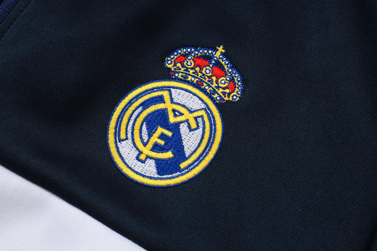 Tuta Full-zip Real Madrid 26/27 Uomo Blu Navy | Tuta da Calcio - CalcioVivo