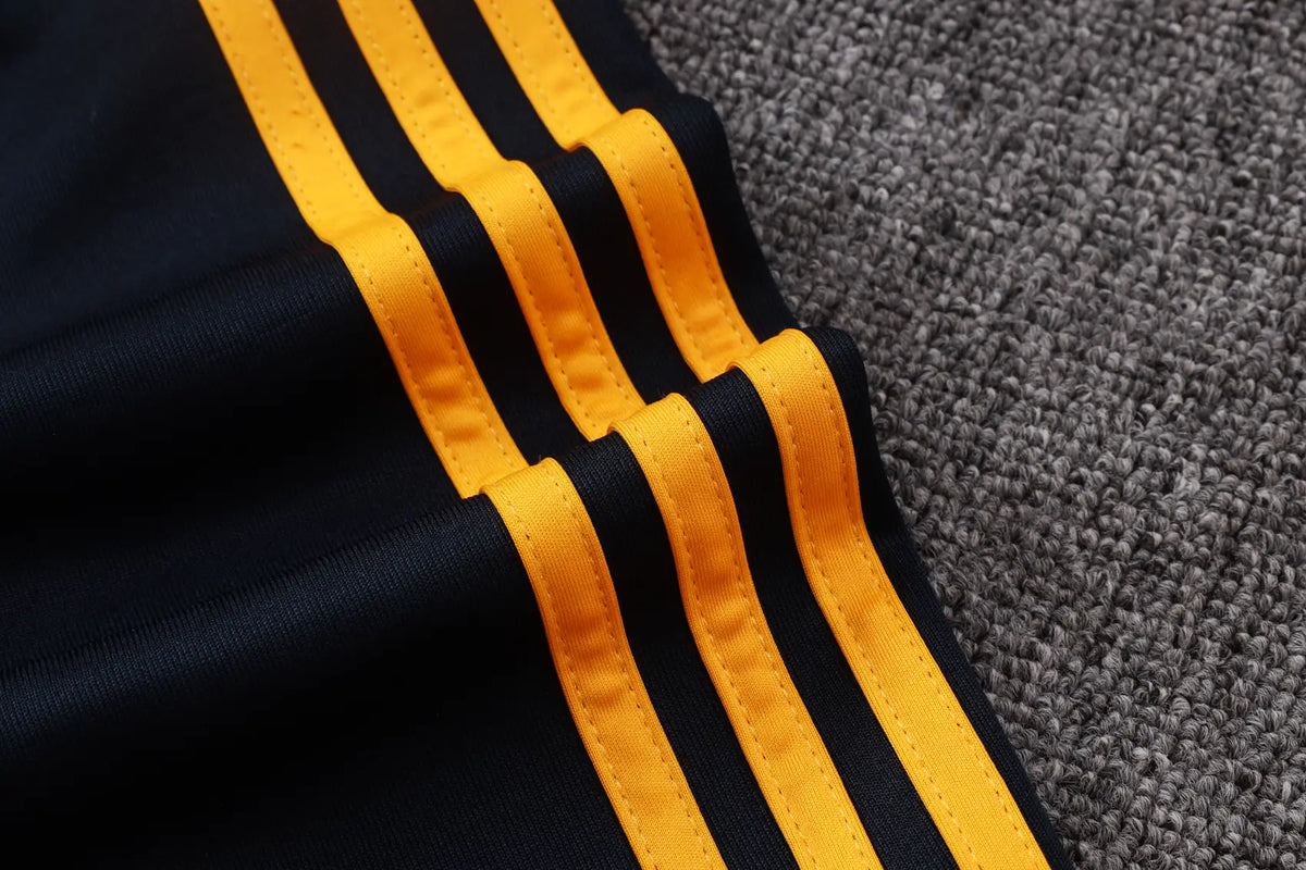 Tuta Full-zip Real Madrid 26/27 Uomo Blu Navy | Tuta da Calcio - CalcioVivo