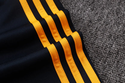 Tuta Full-zip Real Madrid 26/27 Uomo Blu Navy | Tuta da Calcio - CalcioVivo