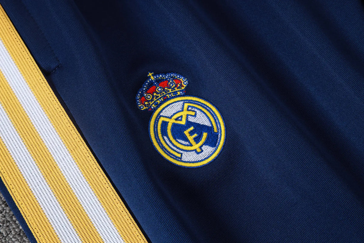 Tuta Full-zip Real Madrid 26/27 Uomo Blu Navy | Tuta da Calcio - CalcioVivo