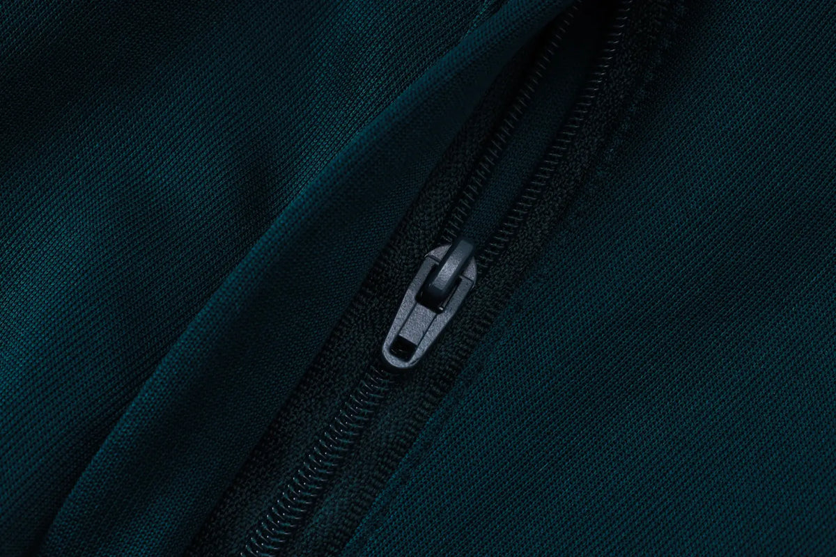 Tuta Full-zip Real Madrid 26/27 Uomo Verde Petrolio | Tuta da Calcio - CalcioVivo