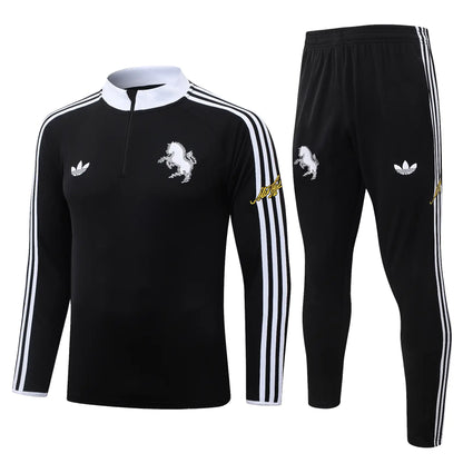 Tuta Half-zip Juventus 26/27 Uomo Nero | Tuta da Calcio - CalcioVivo