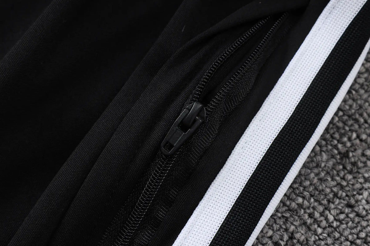 Tuta Half-zip Juventus 26/27 Uomo Nero | Tuta da Calcio - CalcioVivo