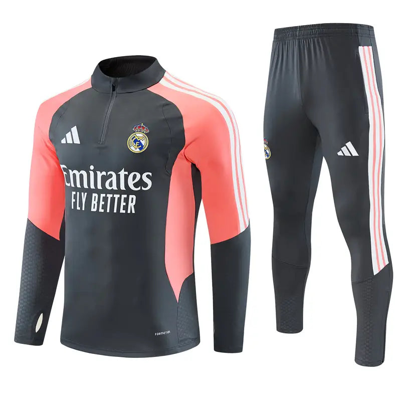 Tuta Half-zip Real Madrid 26/27 Uomo Grigio Antracite e Rosa Corallo | Tuta da Calcio - CalcioVivo