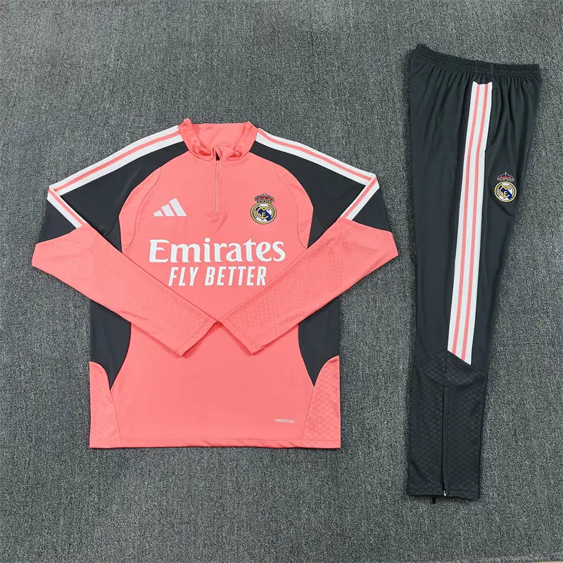 Tuta Half-zip Real Madrid 26/27 Uomo Rosa Corallo | Tuta da Calcio - CalcioVivo